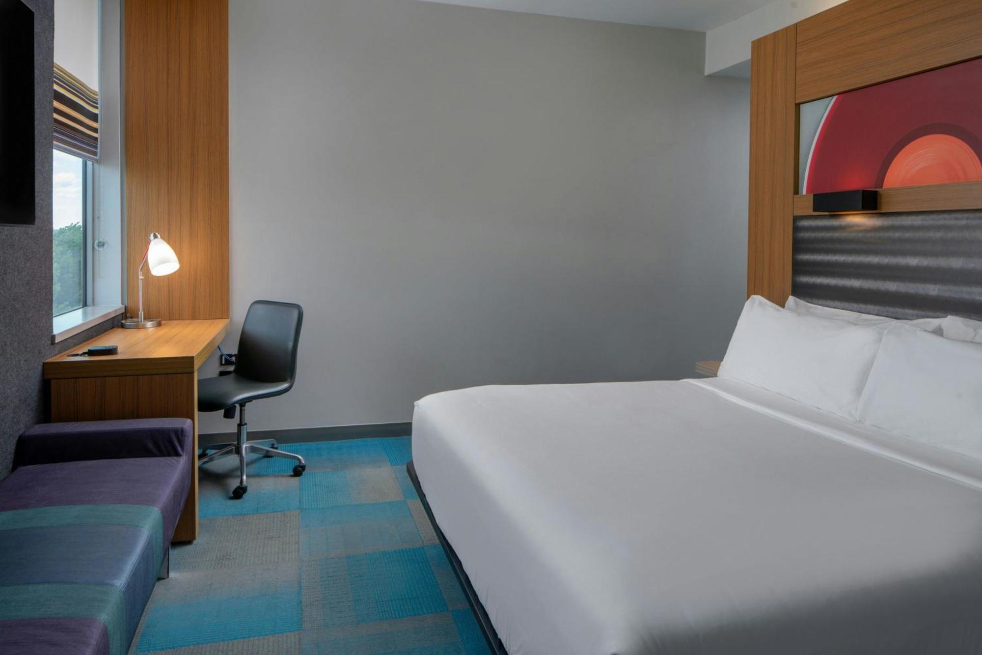 King Room,1643180799:JPEG